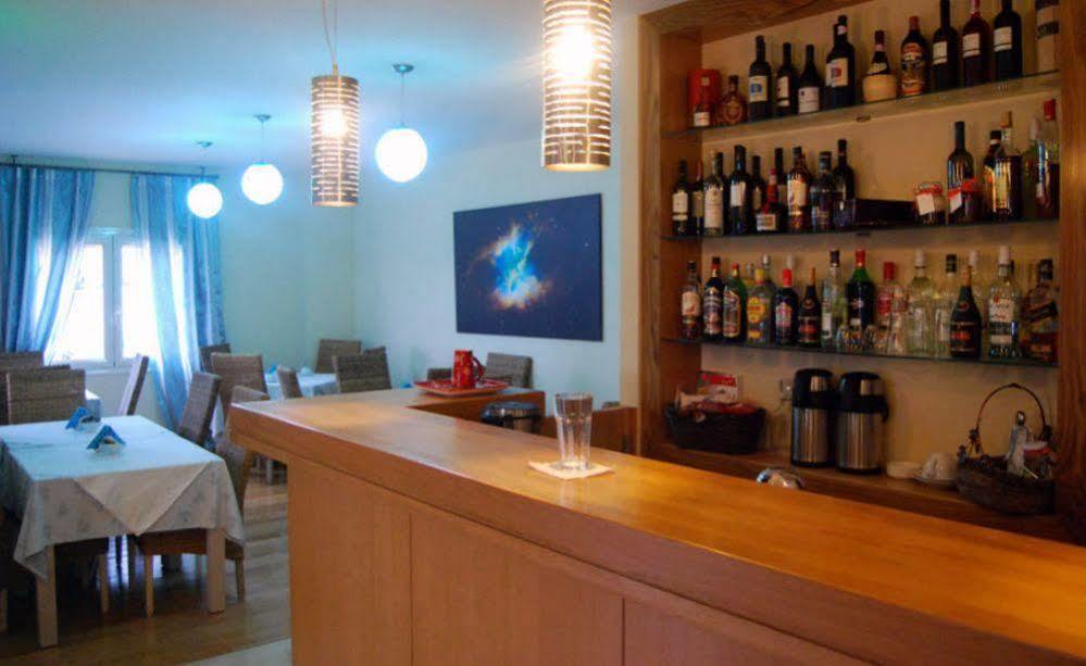 Astrolabe Hotel Hrónia Kültér fotó